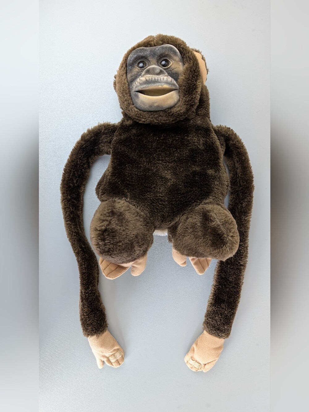 Vintage Hosung Plush Chimp Hand Puppet w Flocked Vinyl Face, Long Arms, Squeaker - Picture 12 of 14
